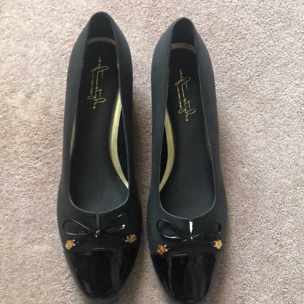 Soft style Black Low Heels